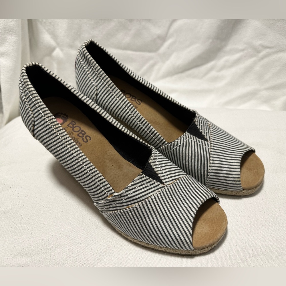 Bobs by Sketchers, wedge heels, women’s sz 10